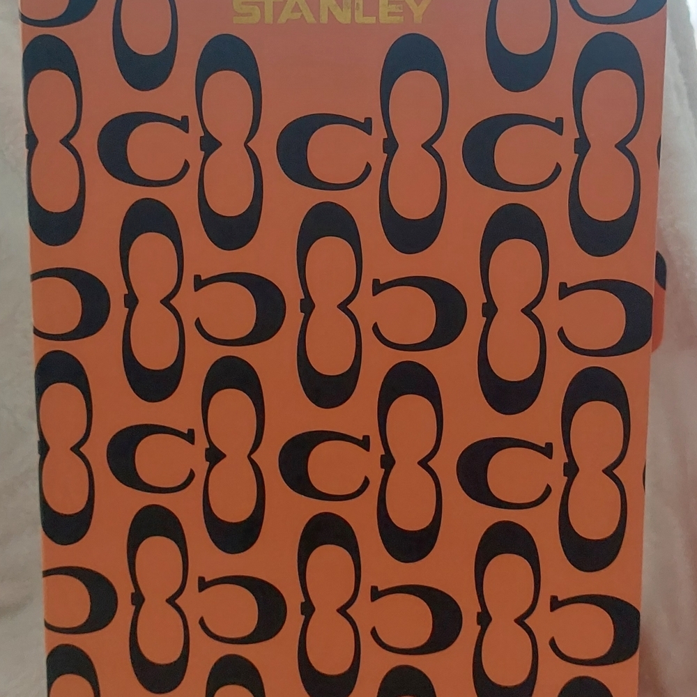 Stanley Orange and Black Mug With Box And Dust Bag - Picture 8 of 9